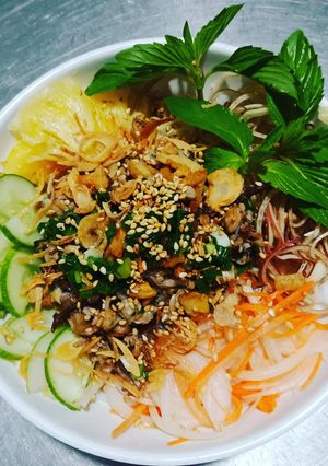Hình của món Bún hến xào phiên bản jimmy nguyen.