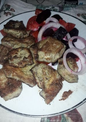 Una foto de Berenjenas, con ensalada, a lo Elsa messina