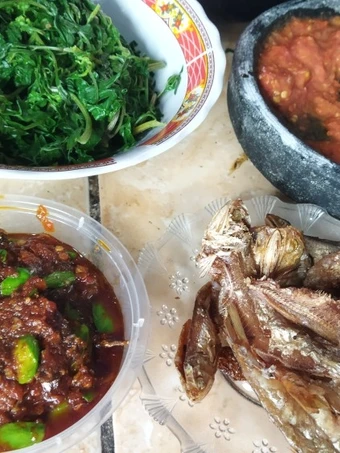 Easy Steps to Prepare Sambel petai pake teri the So Delicious Delicious