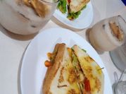 Gambar roti isi kornet