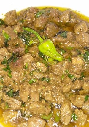 A picture of Fried Beef (Tala hua gosht).