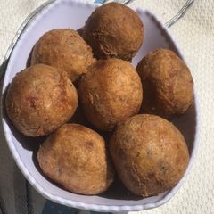 A picture of Yam Balls.