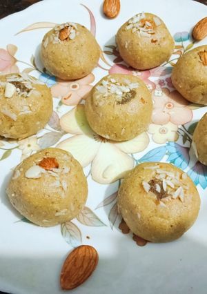 A picture of Healthy Tasty High Protein Sattu Ladoo.