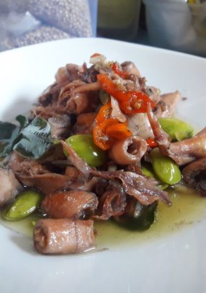 Foto resep Cumi Asin Pete Pedas - Simple dan Lezat