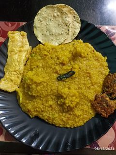 নিরামিষ খিচুড়ি (niramish khichdi recipe in Bengali) রেসিপির প্রধান ছবি