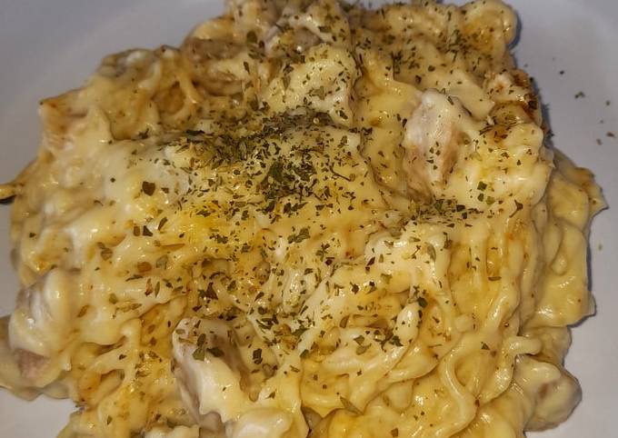 Indomie carbonara rasa kari ayam