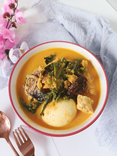Foto resep Gulai Telur+Ceriwis (lobak Singgalang) +ikan asap+ tempe pedas🤤