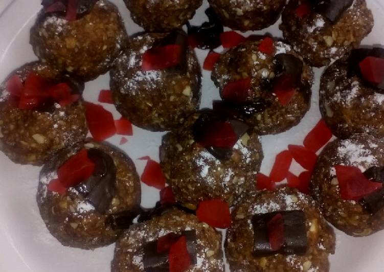 How to Make Favorite #Khajur-oats- chocolate Ladoo