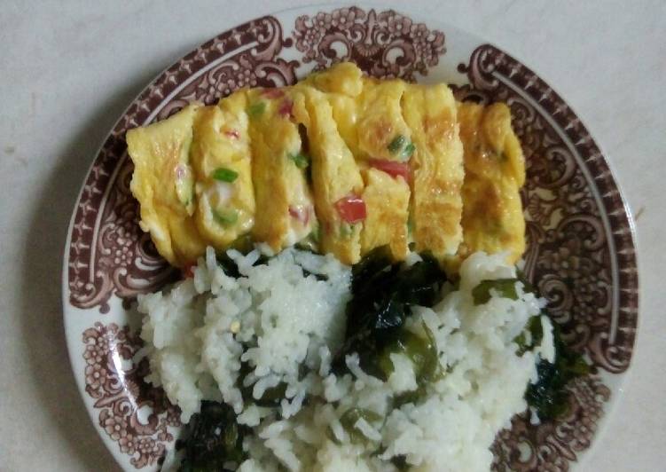 Nasi Rumput Laut dan Cheesy Omelette