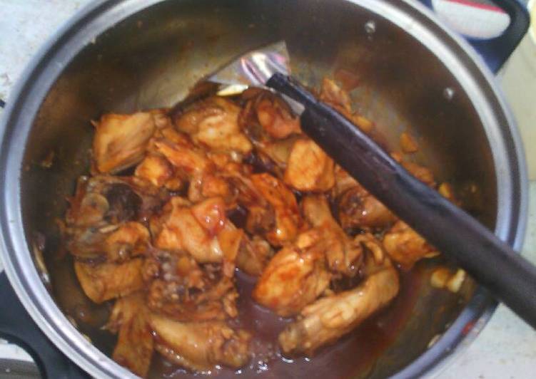 Bagaimana Menyiapkan Ayam kecap simple dan enak, Bisa Manjain Lidah