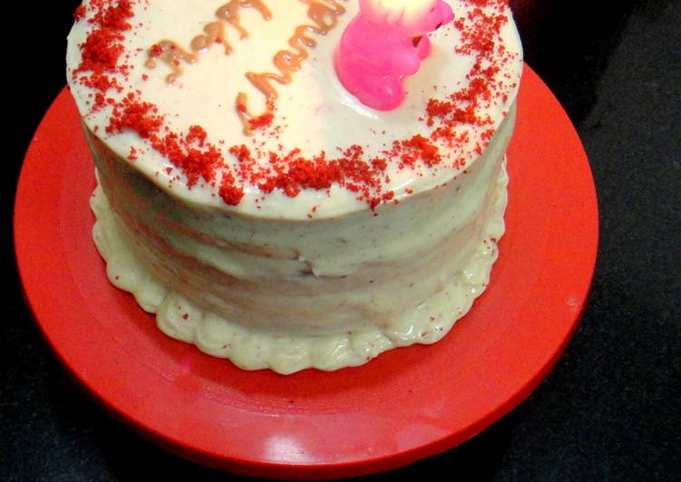 Simple Way to Make Favorite Red Velvet Cake with Cream Cheese Frosting