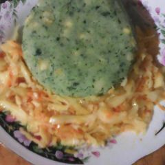 A picture of Mokimo with fried cabbage.