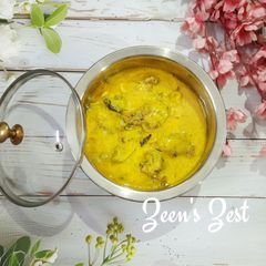 A picture of Drumstick Leaves Kadhi Pakoras.