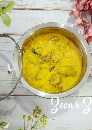 A picture of Drumstick Leaves Kadhi Pakoras.