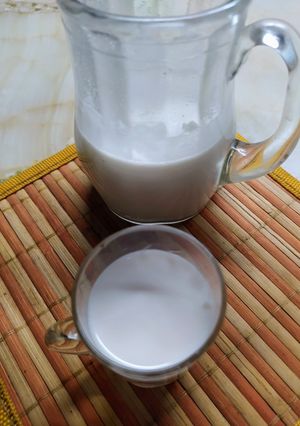 Una foto de Leche de Maní - Receta Vegetariana y Vegana / Leche de Cacahuate