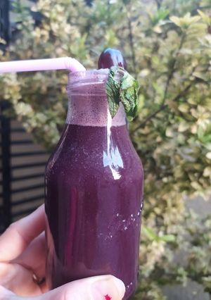 A picture of Black Grapes Mint Mojito.