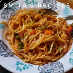 A picture of Veg Hakka noodles.
