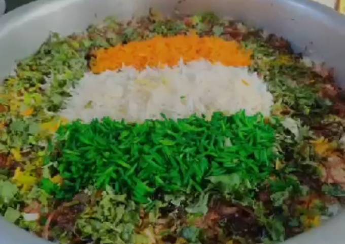 https://img-global.cpcdn.com/recipes/64a31a61e257c8eb/680x482cq70/tricolor-rice-recipe-main-photo.jpg