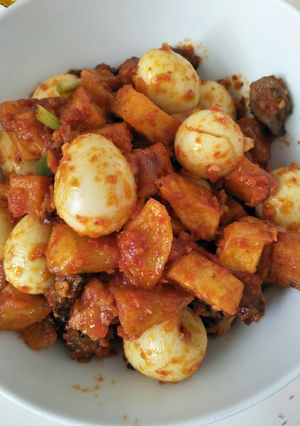 Foto resep Balado kentang telor puyuh