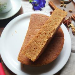 A picture of Eggless Whole Wheat Chai Spiced Cake.