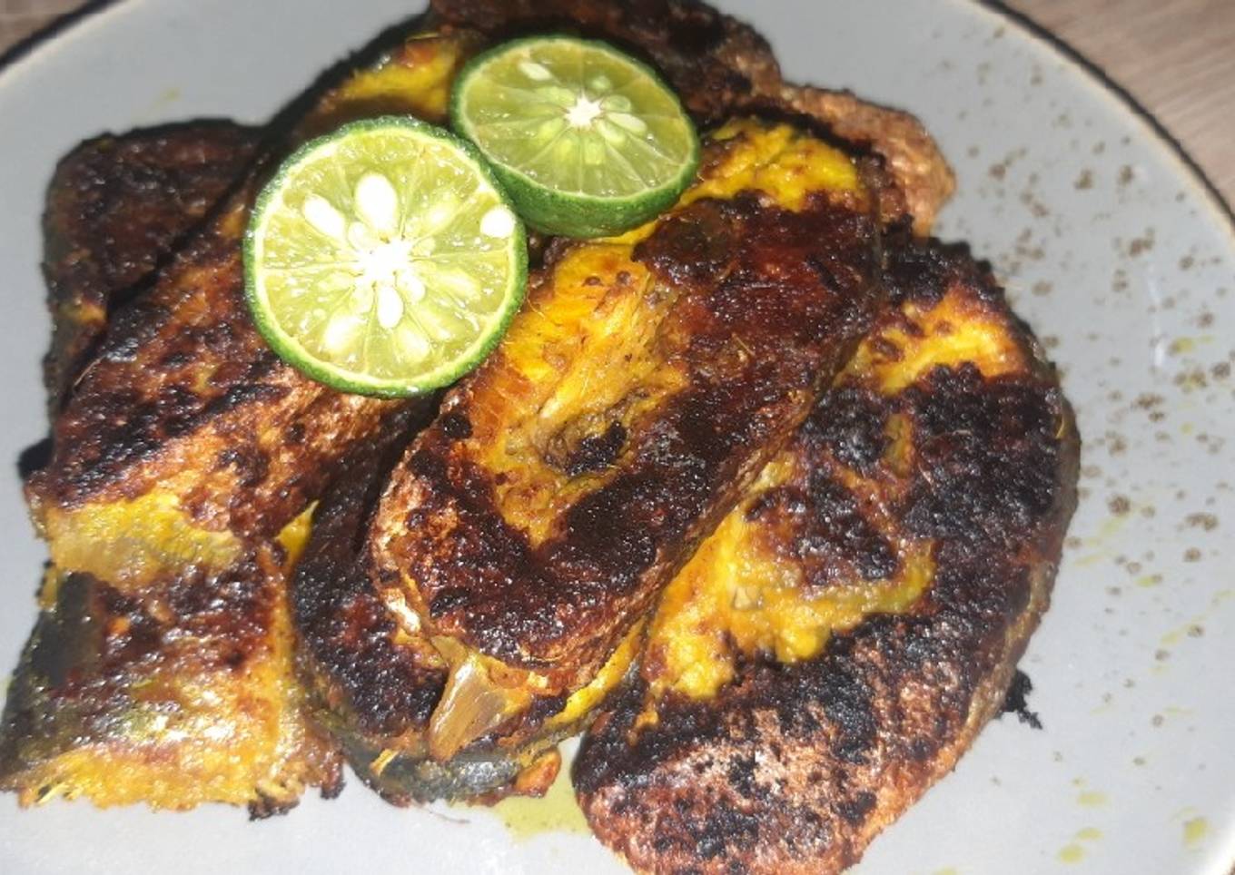 Ikan bakar bumbu kuning