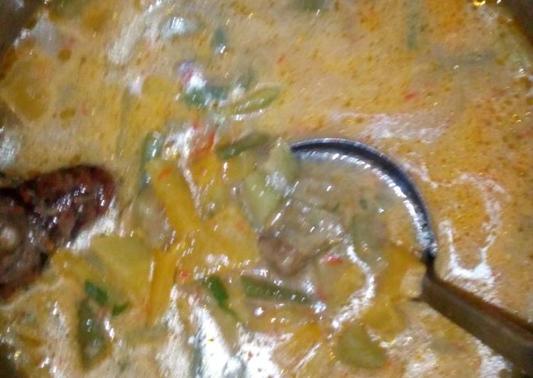 Bagaimana Menyiapkan Lodeh terong istimewa, Enak Banget