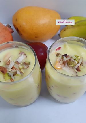 A picture of Fruit custard.