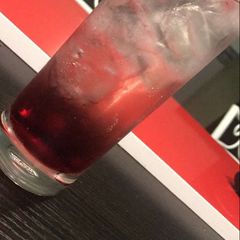 A picture of Ribena Spritzer.