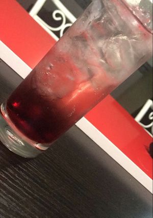 A picture of Ribena Spritzer.