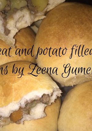 A picture of Meat And Potato Filled Buns.