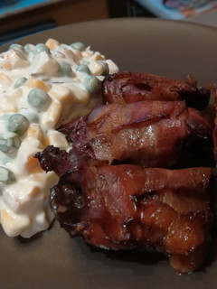 Baconbe tekert csirkemáj recept fotója