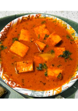 A picture of Paneer butter masala😋🥘🧈.