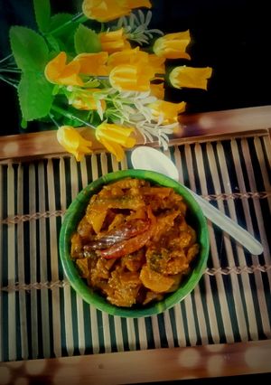 উচ্ছে চচ্চড়ি (ucche chochori recipe in Bengali) রেসিপির প্রধান ছবি