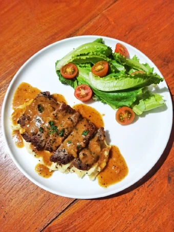 Langkah Gampang Menyiapkan Resep Beef steak yang  Bikin Ketagihan Anti Ribet, Uenak Banget