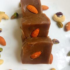 A picture of No Sugar Dates Halwa.