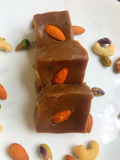 A picture of No Sugar Dates Halwa.