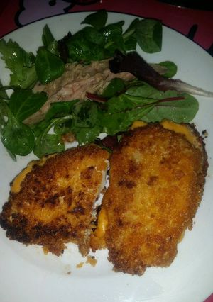 Una foto de Libro de Escalope de lomo relleno de bechamel bacon y cheddar