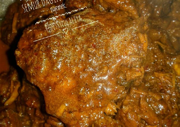 Rahasia Bikin Semur daging santan nyemek enak yang Harus Anda Coba
