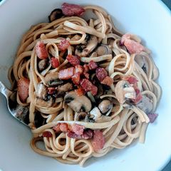 A picture of Easy Delicious Garlic Butter Pasta.