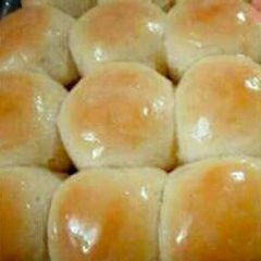 A picture of Fresh buns.