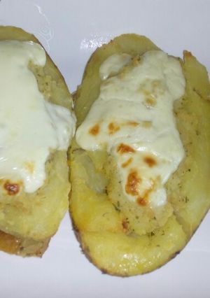 Una foto de Papas rellenas con puré de garbanzo