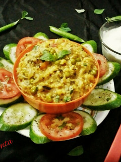 वेजिटेबल मिक्स्ड दलिया खिचडी (Vegetable mixed daliya khichdi recipe in Hindi) रेसिपी मुख्य फोटो