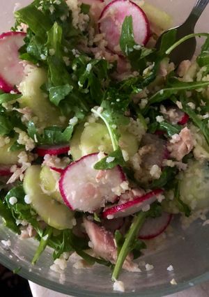 Foto di Insalata di miglio con ravanelli e sgombro
