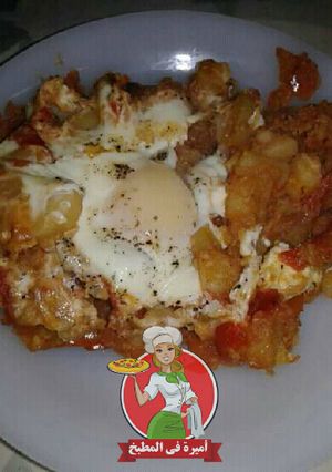 صورة لوصفة طريقه جديده لعمل البطاطس مسقعه بطاطس