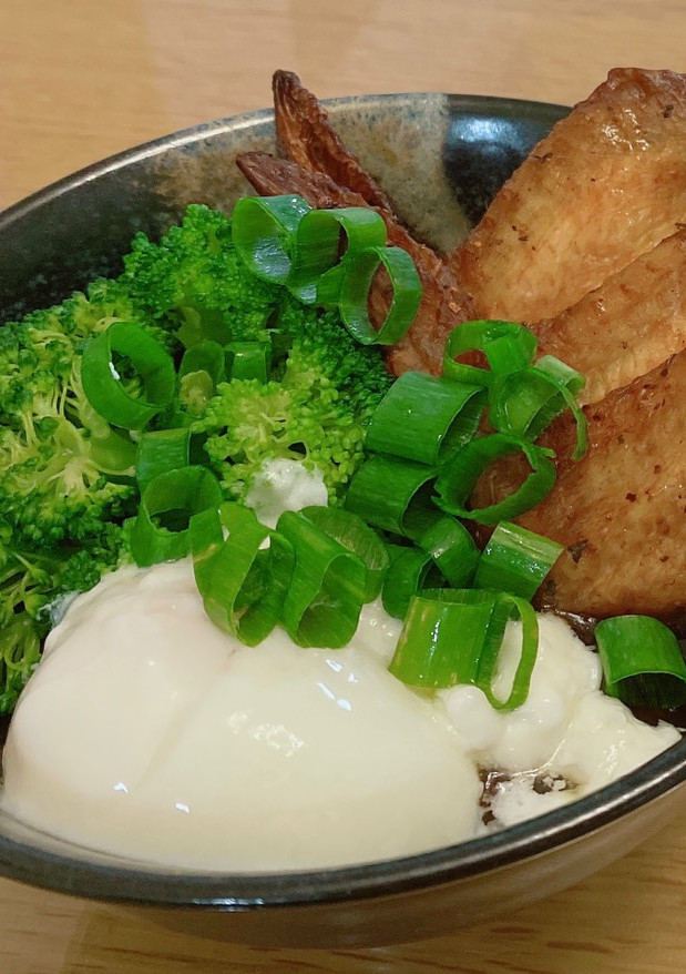 照燒雞翅丼飯 的食譜成品照片