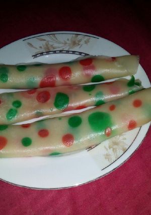 রঙিন পাটিসাপটা পিঠা রেসিপির প্রধান ছবি