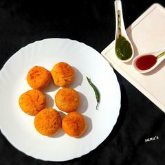A picture of Lilva Beans And Peas Kachori.