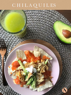 Una foto de Chilaquiles saludables