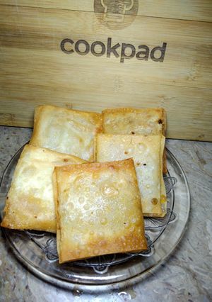 A picture of Box patties.