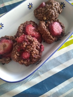 Una foto de Galletas de avena cacao frutilla